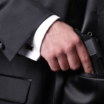 Análise da decisão judicial sobre porte de arma e crime ambiental, por Alexandre Victor De Carvalho.