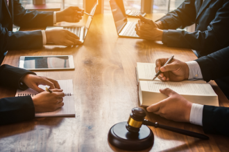 A ética profissional e a reputação sustentam uma atuação jurídica confiável e respeitada, destaca Hebron Costa Cruz de Oliveira.