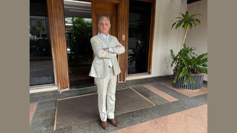 Leonardo Manzan destaca que o creditamento no IVA brasileiro redefine custos e eficiência nos contratos contínuos de energia.